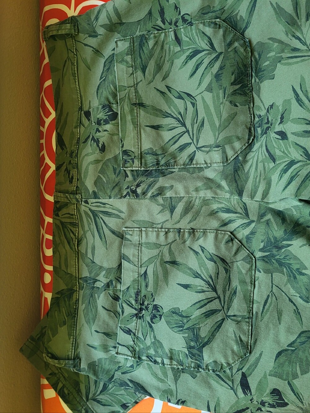 Tropical Leaf Pixie Pants - Picture 8 of 11